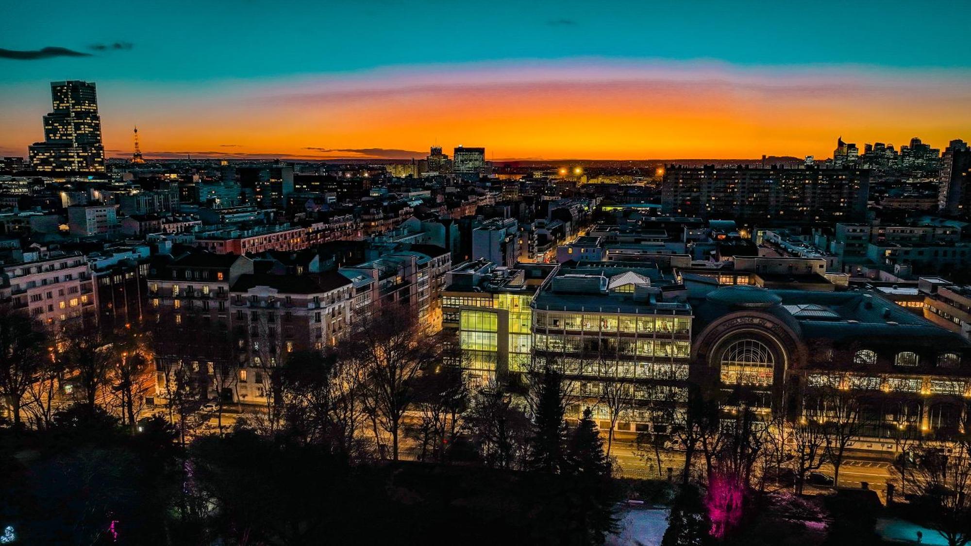 Voco Paris - Porte De Clichy By Ihg Exteriér fotografie