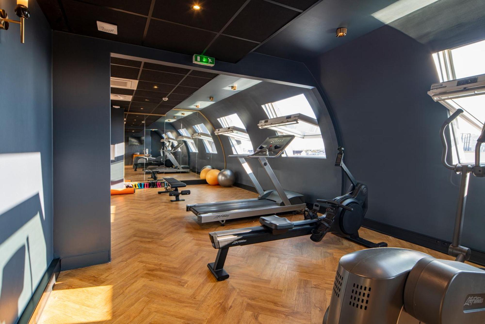 Voco Paris - Porte De Clichy By Ihg Exteriér fotografie